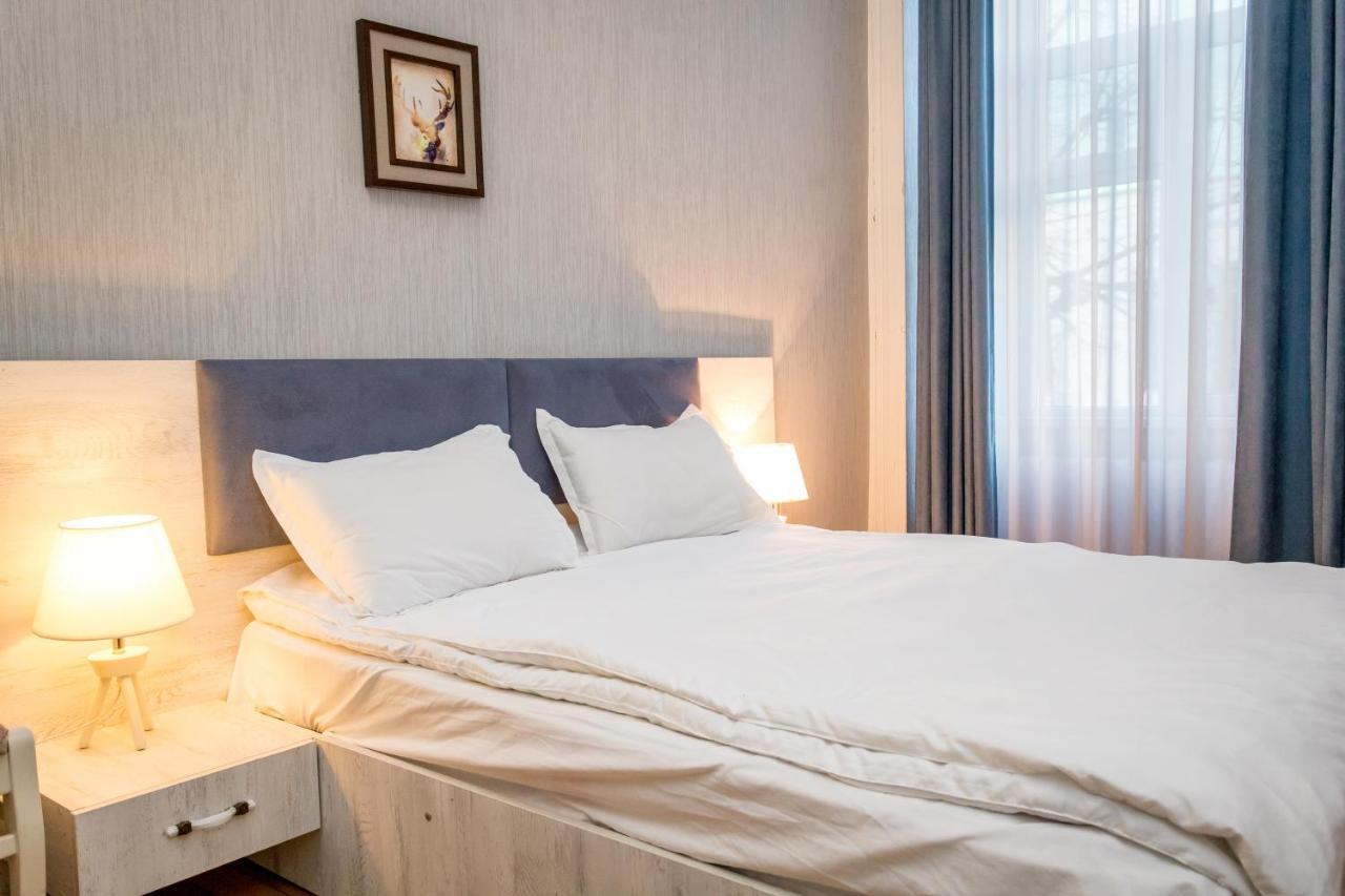 Hb Apartments Mari Brose Tbilisi ภายนอก รูปภาพ