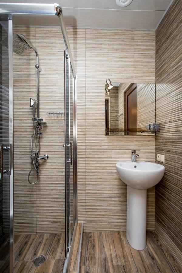 Hb Apartments Mari Brose Tbilisi ภายนอก รูปภาพ