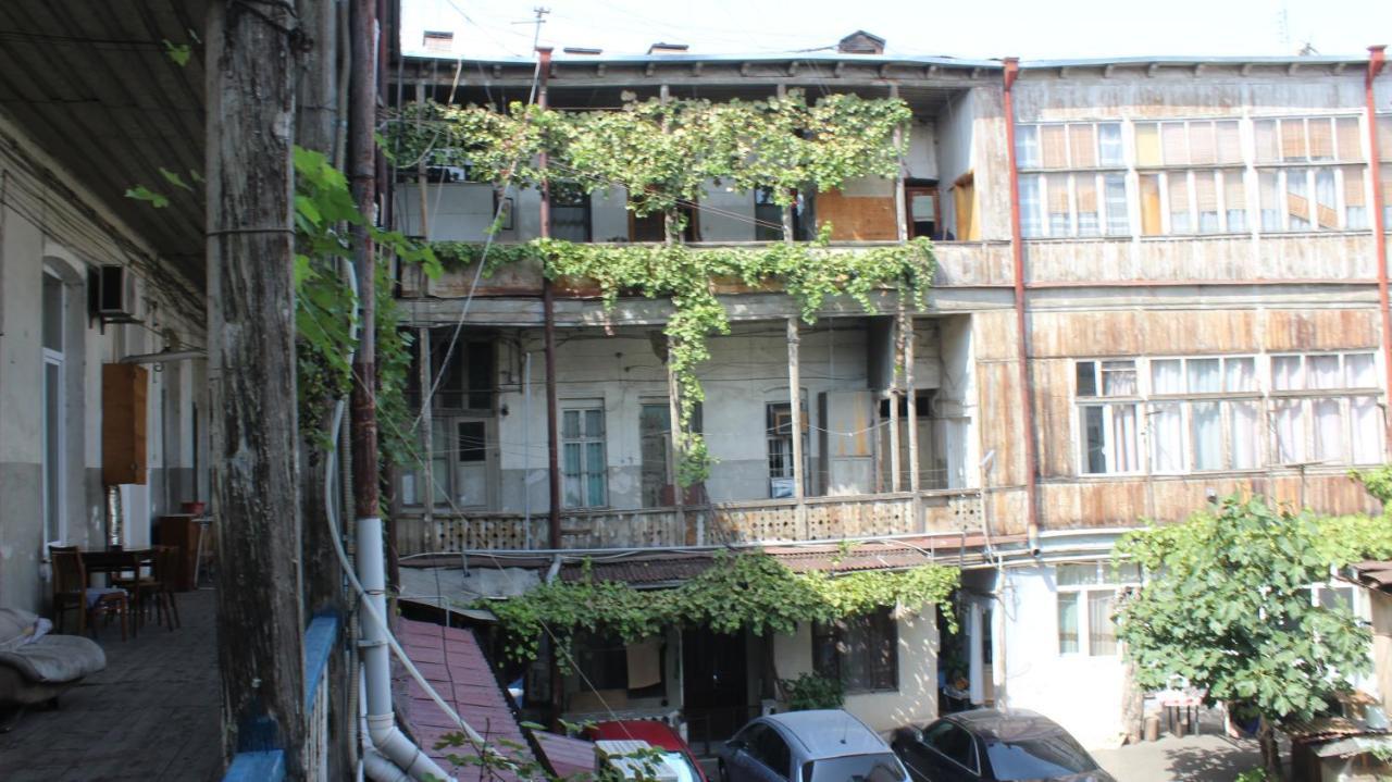 Hb Apartments Mari Brose Tbilisi ภายนอก รูปภาพ